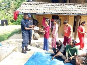 घोडाघोडीमा डिएसपी चौधरीको नेतृत्वमा सामाजिक अपराध न्यूनीकरणका लागि राजी समुदायमा सचेतनामूलक कार्यक्र